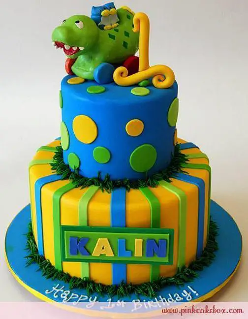 Birthday cakes for little boys - TheSmartCookieCook