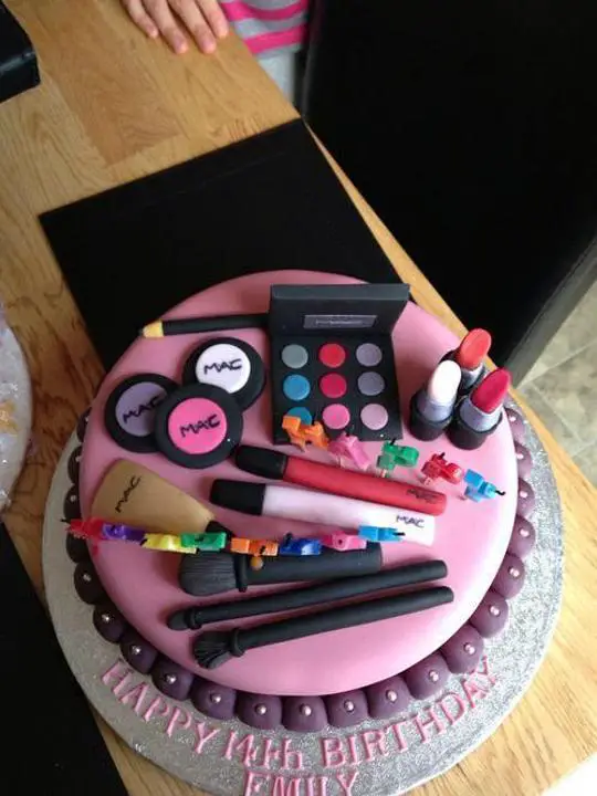 14th birthday cakes for girls