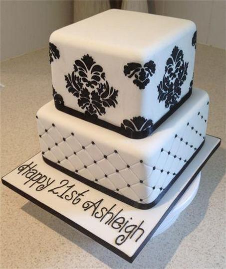 21st birthday cakes black and white