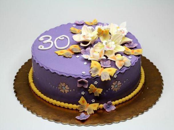 30 years old birthday cake
