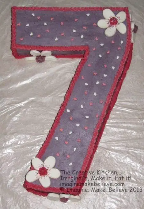 7 shaped birthday cake