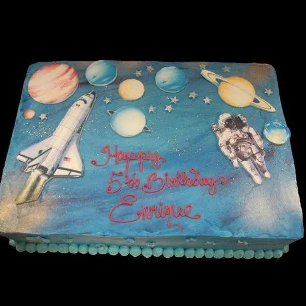 astronaut birthday cake