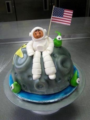 astronaut birthday cake