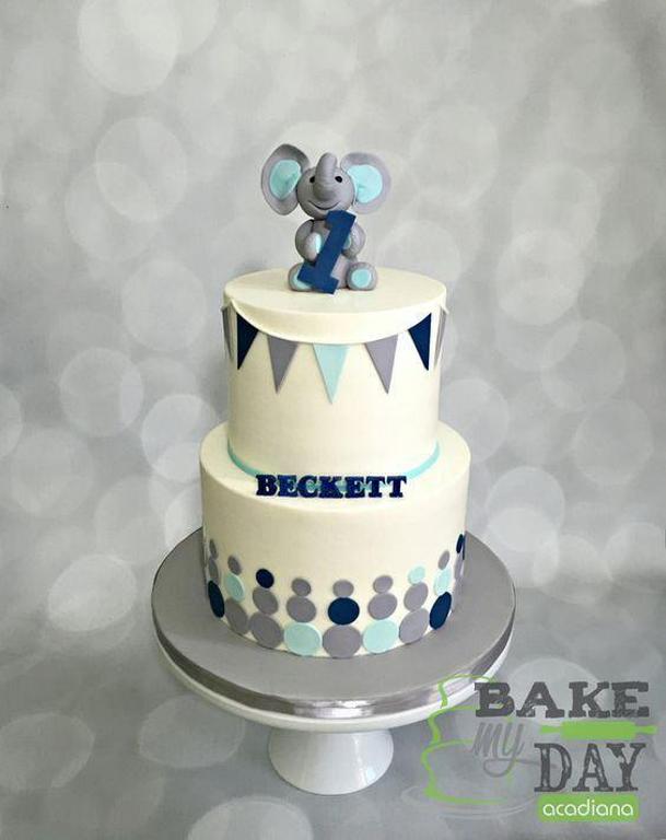 baby blue birthday cake