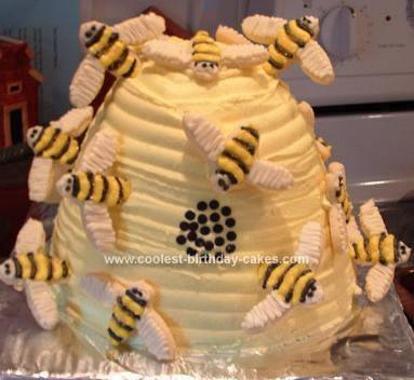 Beehive birthday cake