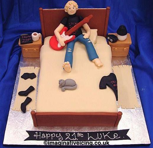 birthday cake for 22 year old guy