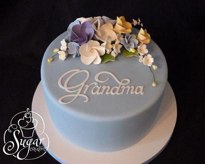 birthday cake for grandmother