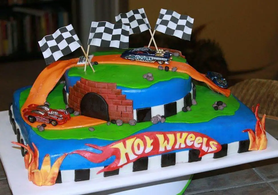 birthday cake hot wheels