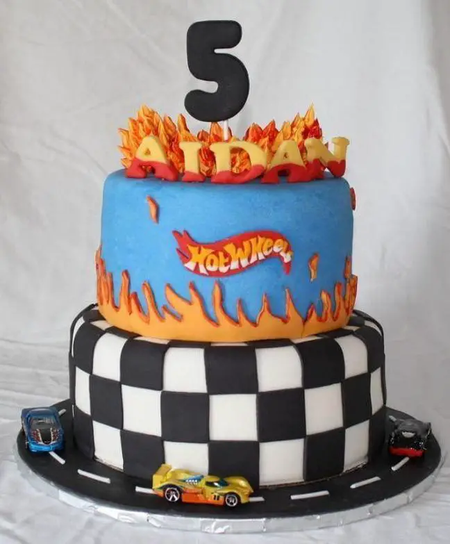 birthday cake hot wheels