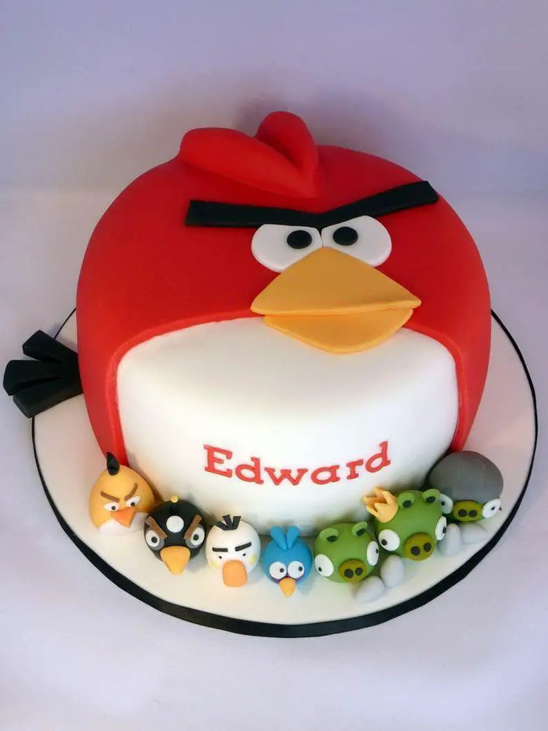 birthday cakes angry birds red