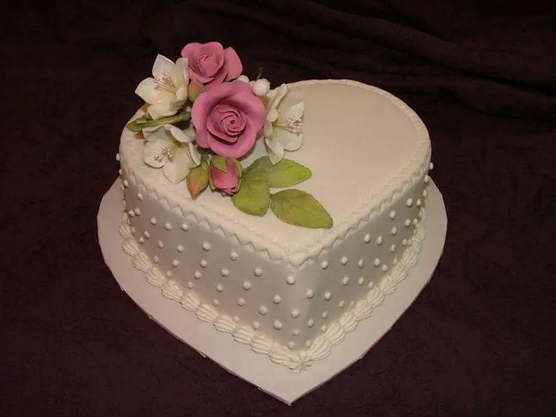 birthday cakes for older women