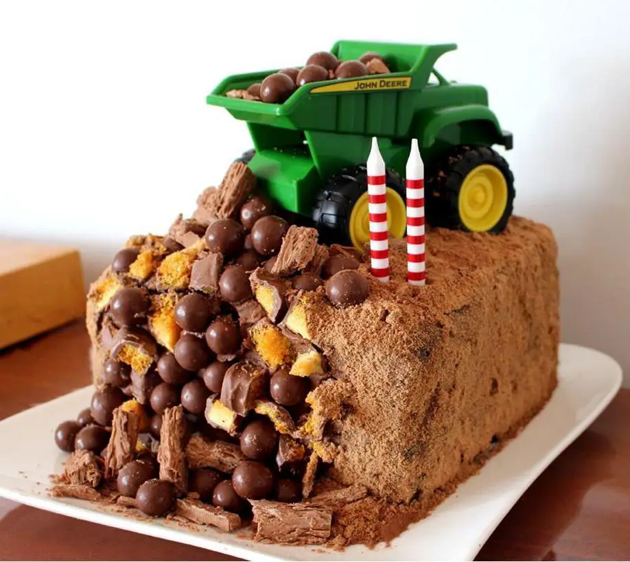 birthday cakes for toddler boys