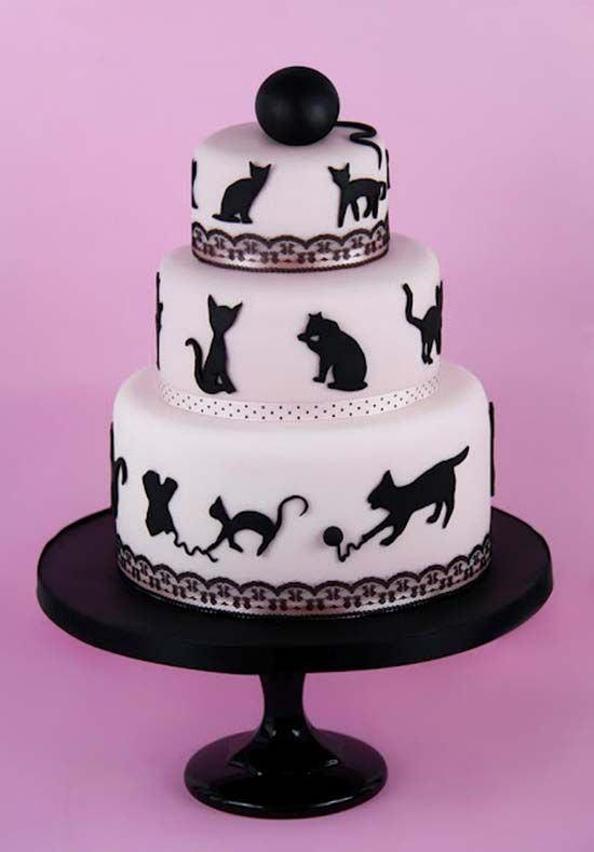 black cat birthday cake