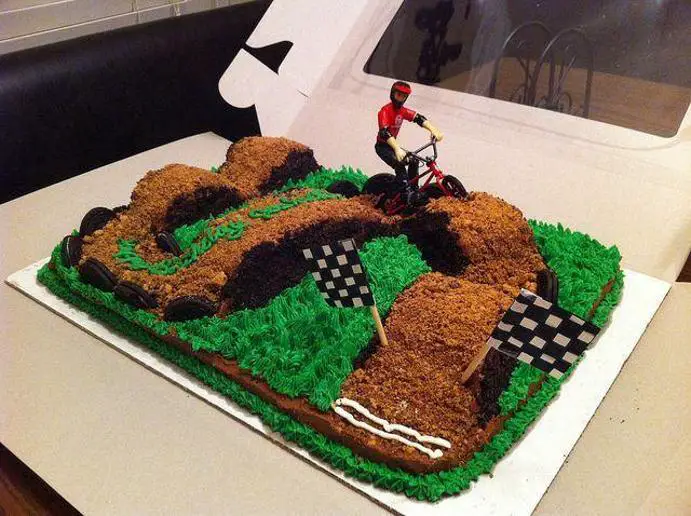 Bmx birthday cakes TheSmartCookieCook