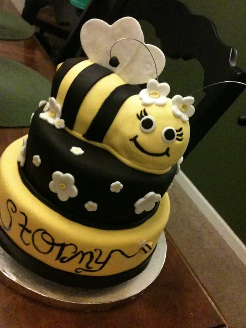 bumblebee birthday cake