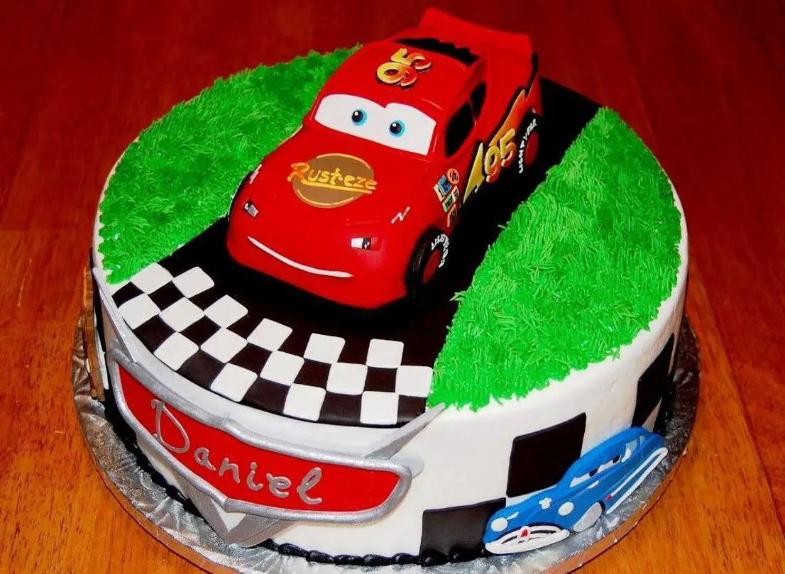 Car design birthday cakes