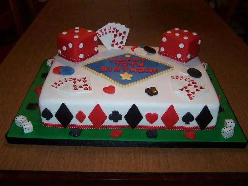 casino themed birthday cakes