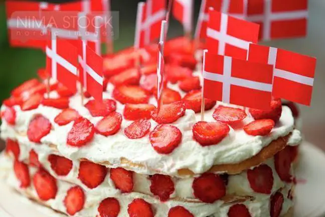 danish birthday cake