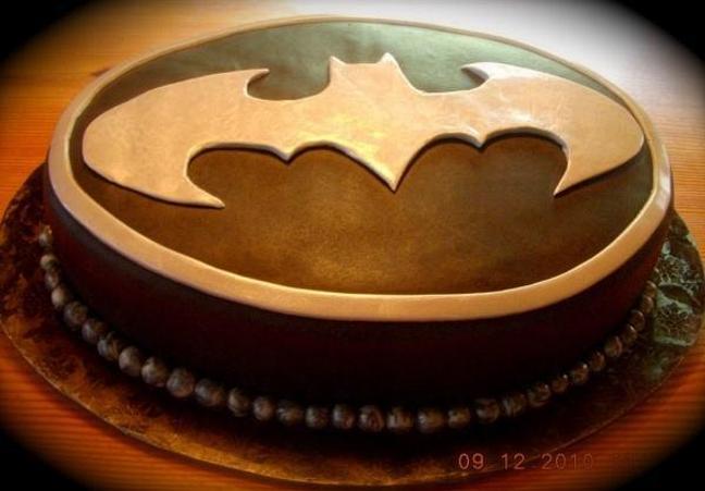 dark knight birthday cake