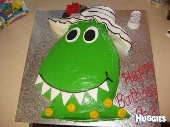 dorothy the dinosaur birthday cake