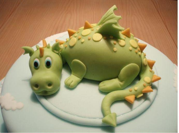 dragon birthday cakes