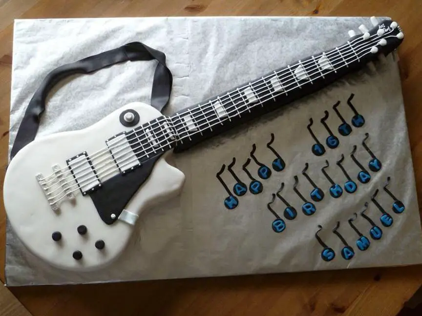 electric guitar birthday cake