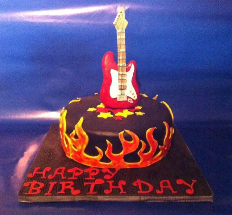 electric guitar birthday cake