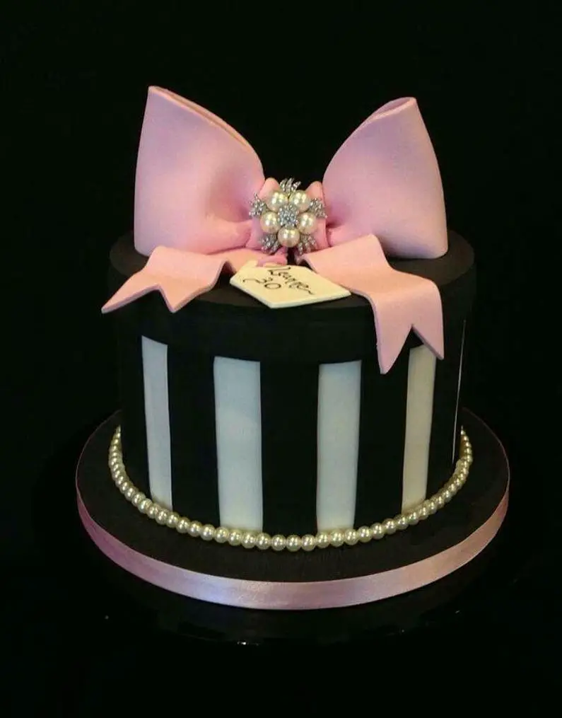 fancy birthday cakes for women