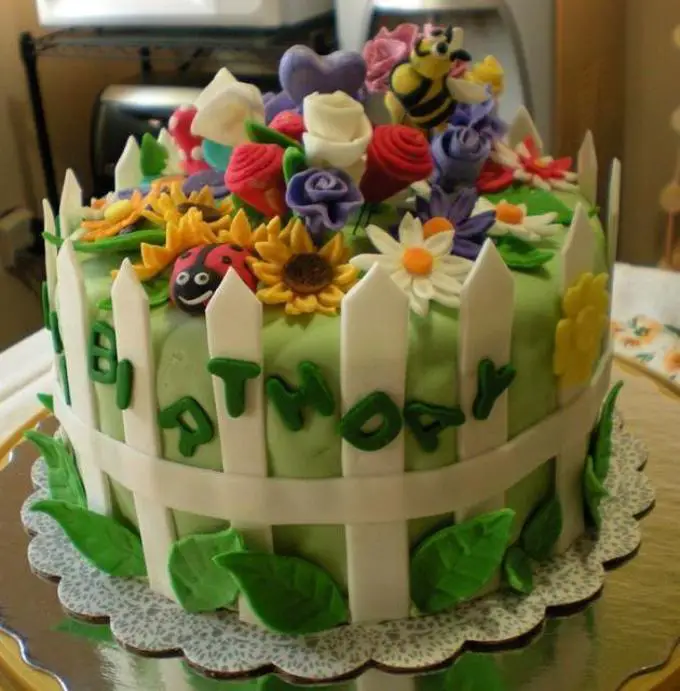 gardening themed birthday cakes