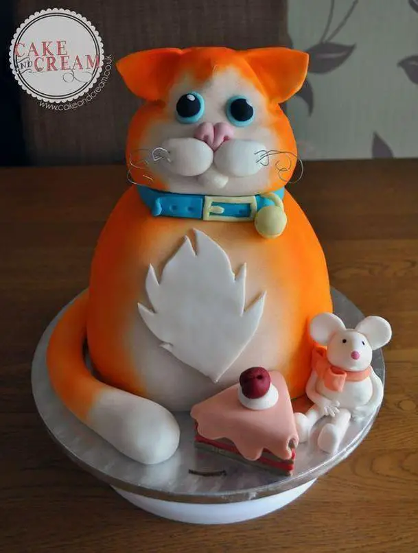 ginger cat birthday cake