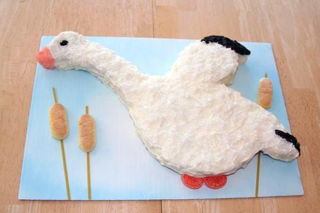 goose birthday cake