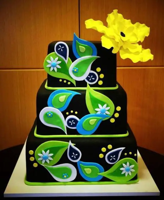 green and black birthday cakes
