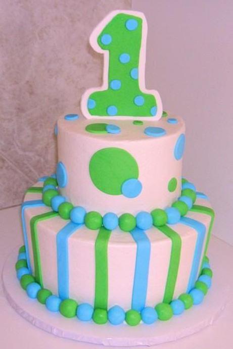 green and blue birthday cakes