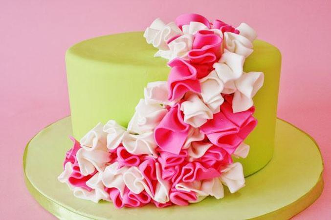 green and pink birthday cakes