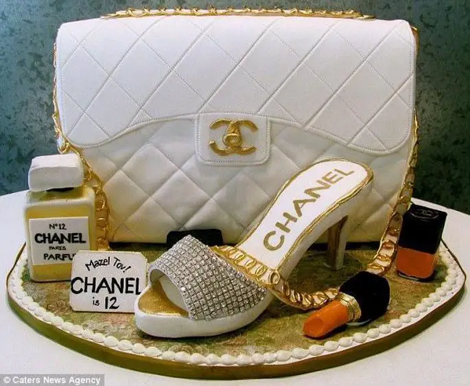 handbag shaped birthday cakes