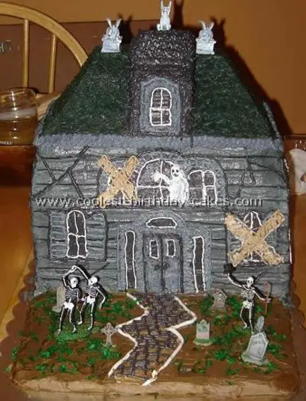 haunted house birthday cake