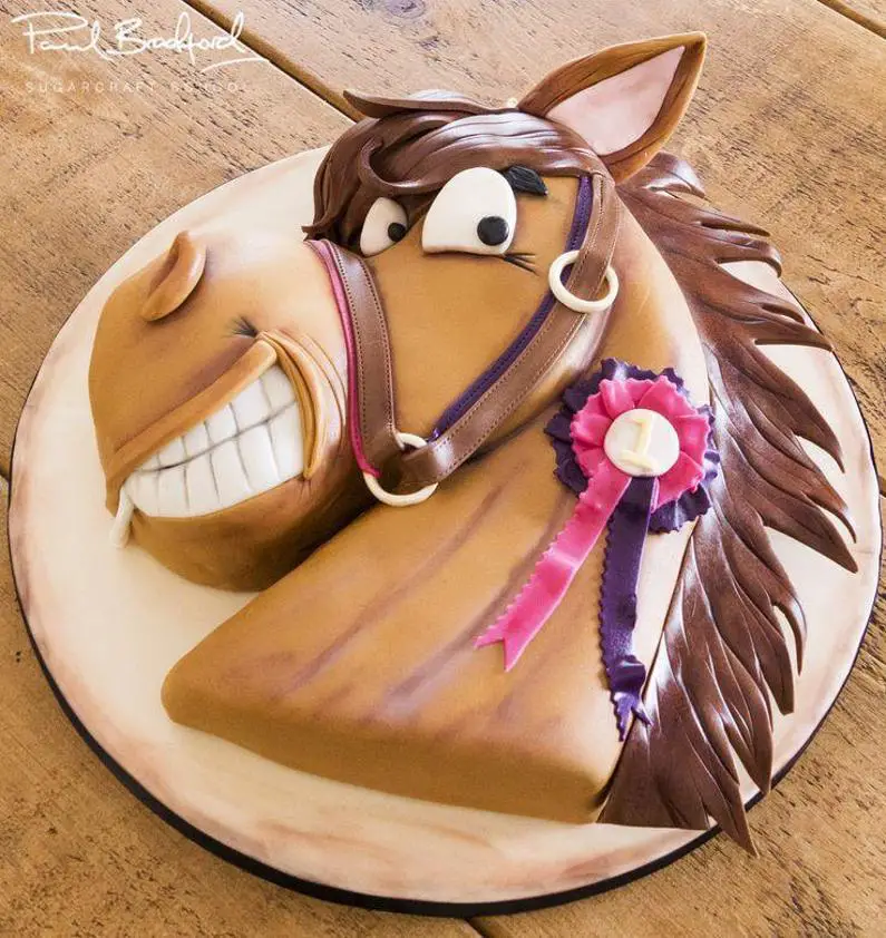 horse head birthday cake