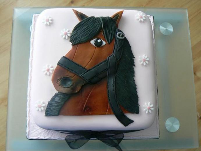 horse head birthday cake