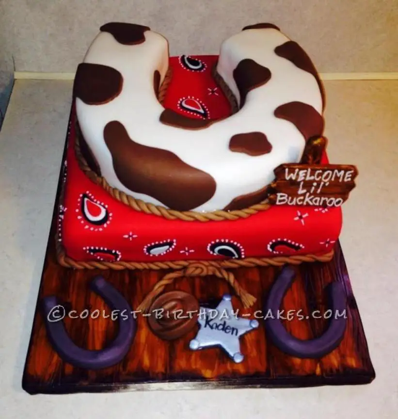 horseshoe birthday cakes