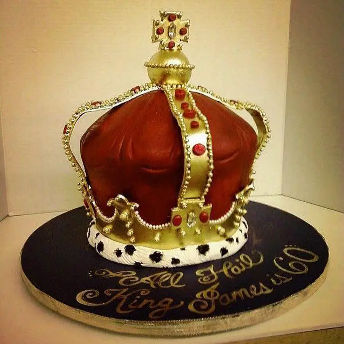 king crown birthday cakes