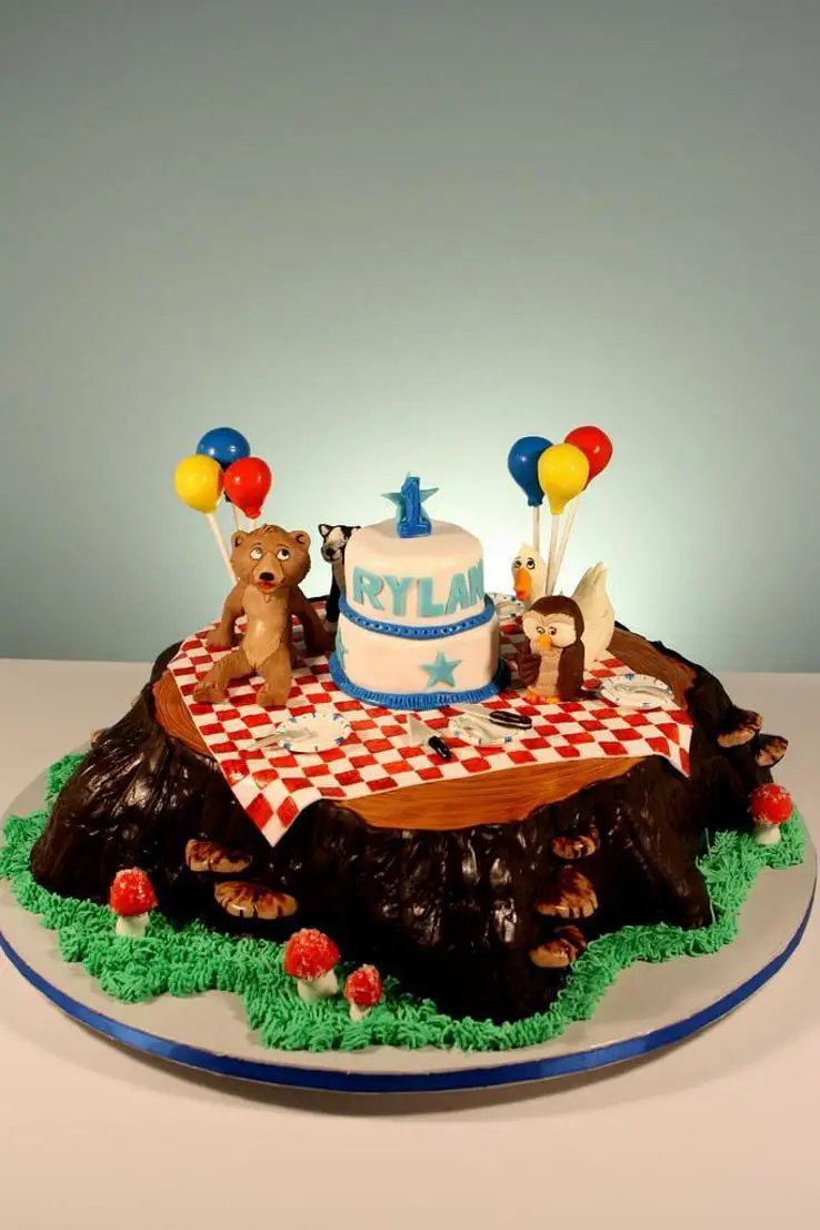 little bear birthday cake