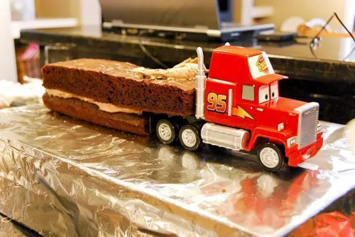mack truck birthday cake
