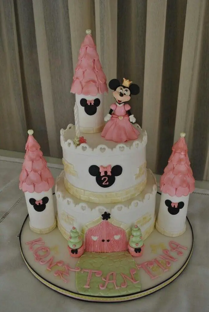 minnie mouse castle birthday cake