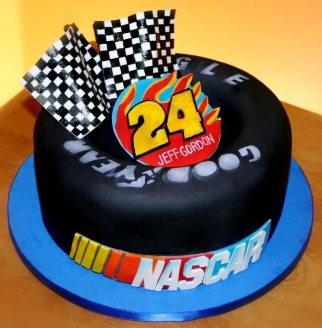 nascar birthday cakes