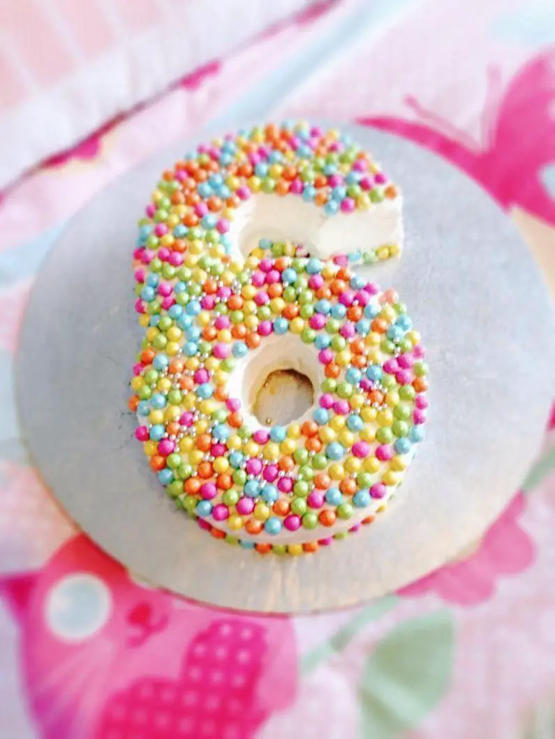 number six birthday cake