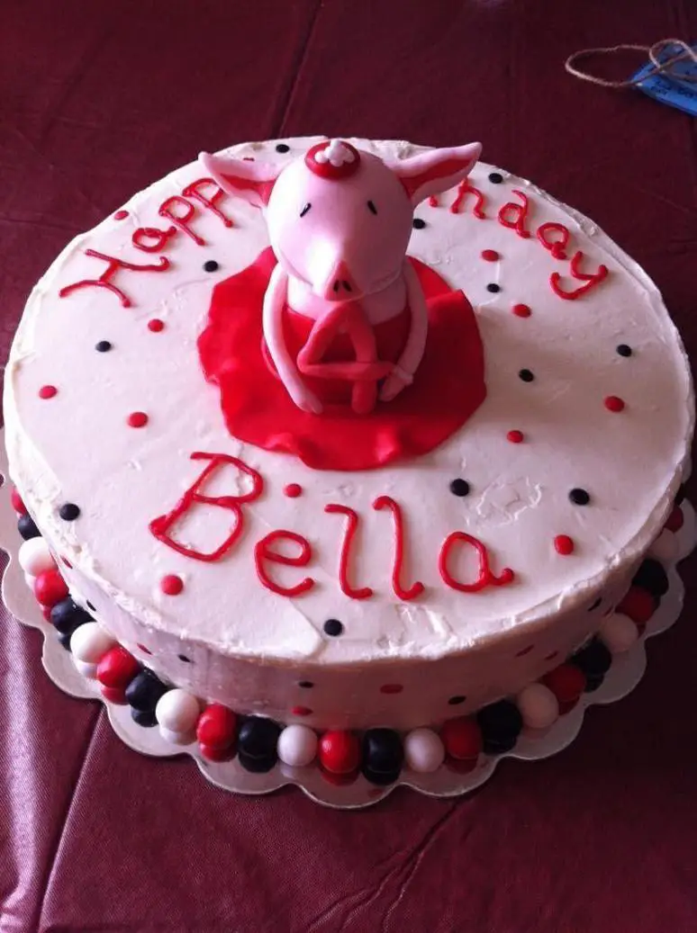 olivia the pig birthday cake