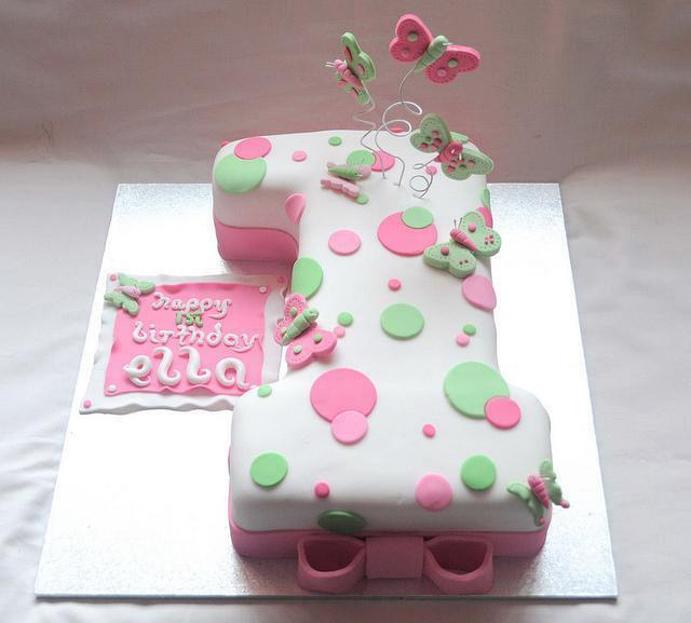 one birthday cakes