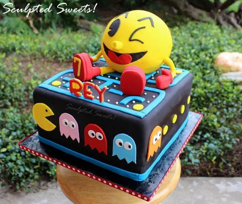 pacman birthday cakes