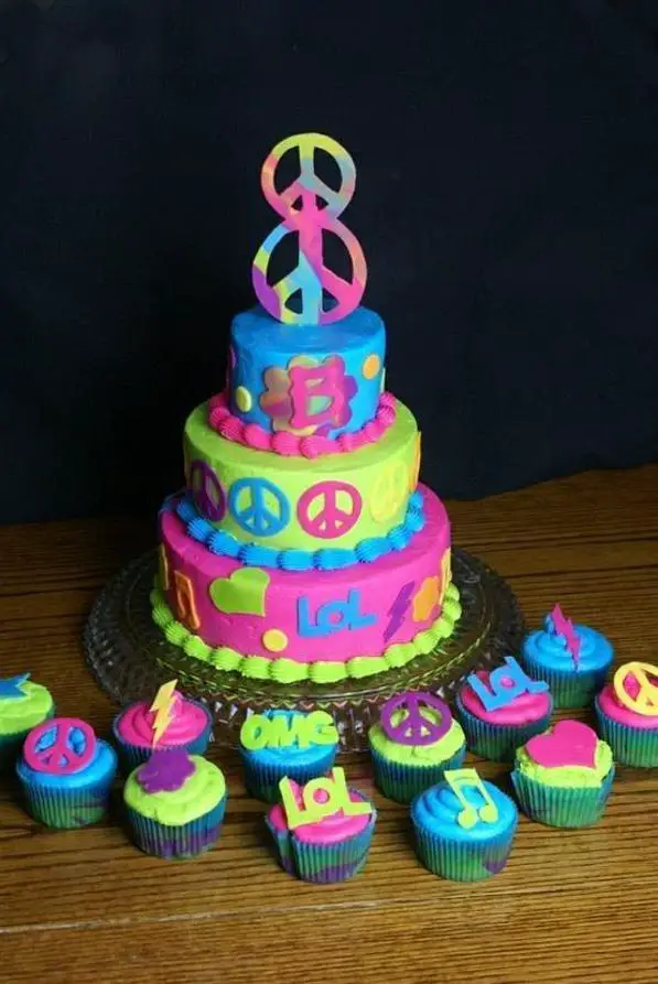 peace birthday cakes