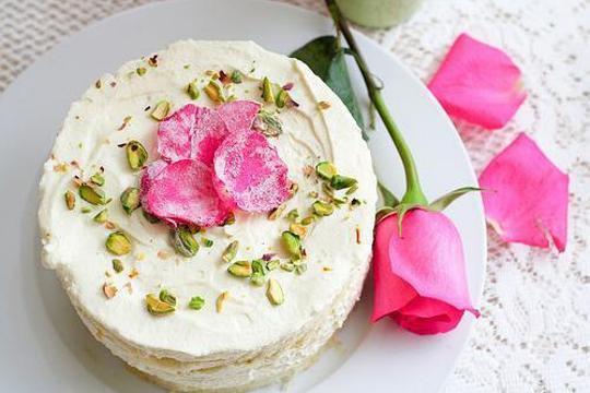 persian birthday cake